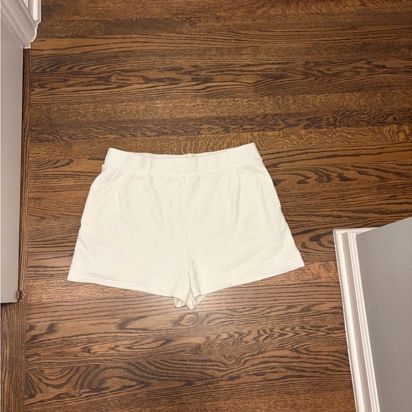 Travis Mathew White Coastal Rib Yacht Me SET - XL - Picture 4 of 5